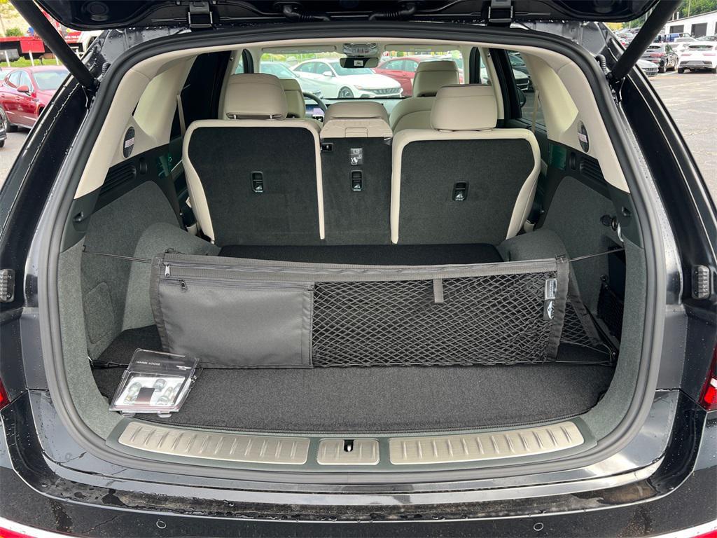 new 2025 Genesis GV80 car, priced at $68,987