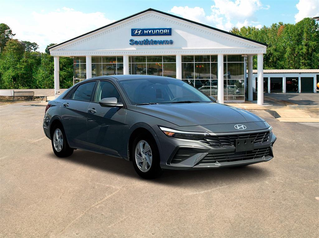 new 2025 Hyundai Elantra car, priced at $21,565