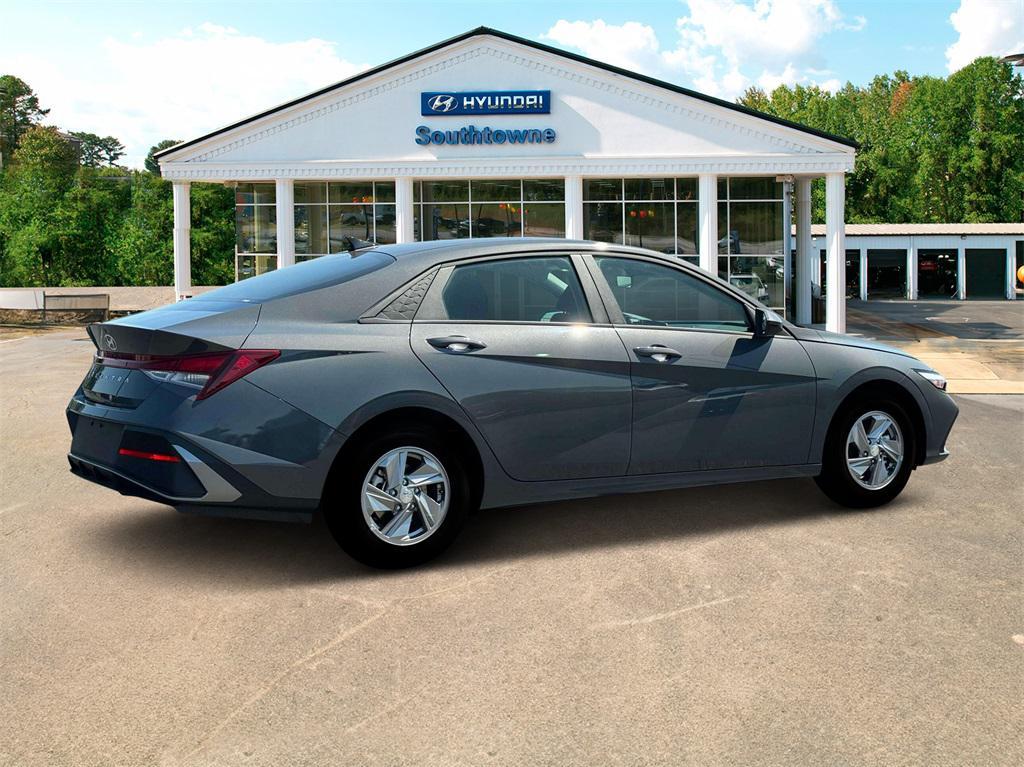 new 2025 Hyundai Elantra car, priced at $21,565