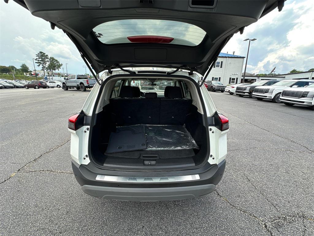 used 2023 Nissan Rogue car, priced at $19,992