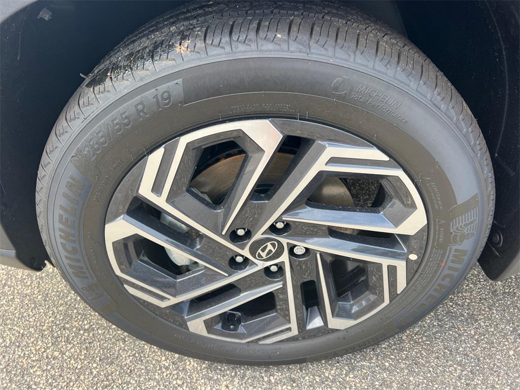 new 2025 Hyundai TUCSON Hybrid car, priced at $41,330