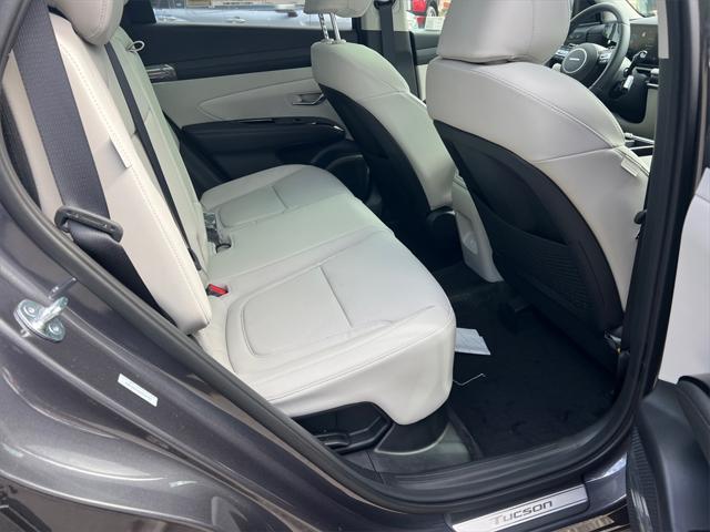 new 2025 Hyundai TUCSON Hybrid car, priced at $41,330