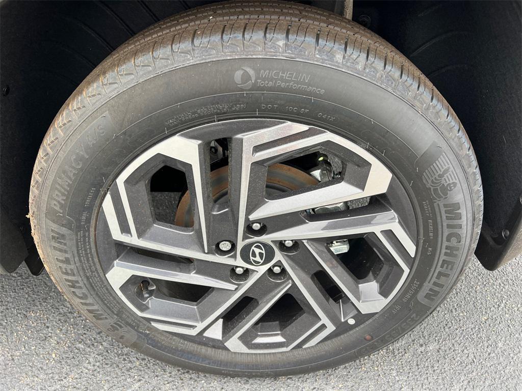 new 2025 Hyundai TUCSON Hybrid car, priced at $39,790