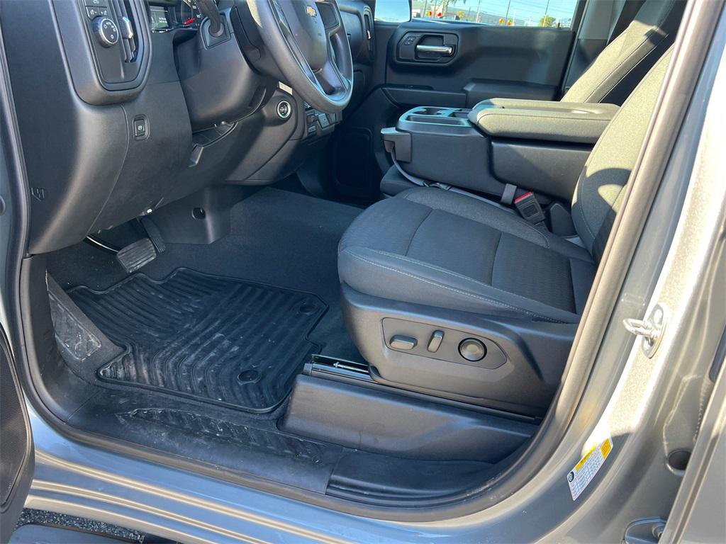 used 2024 Chevrolet Silverado 1500 car, priced at $32,773