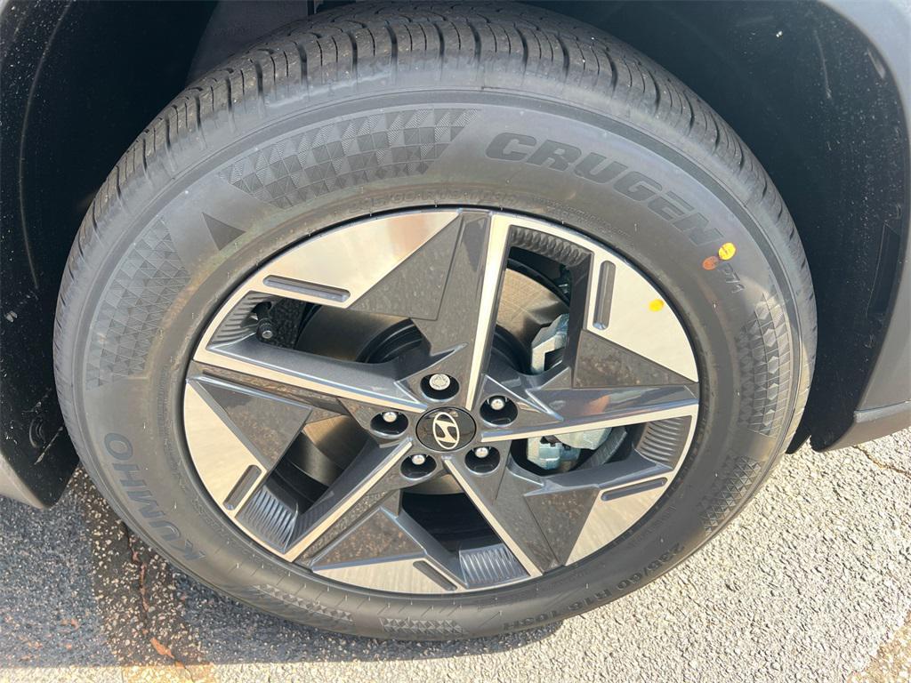new 2026 Hyundai Tucson car, priced at $29,605