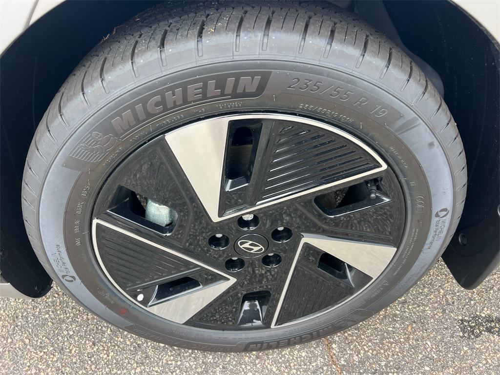 new 2025 Hyundai IONIQ 5 car, priced at $56,010