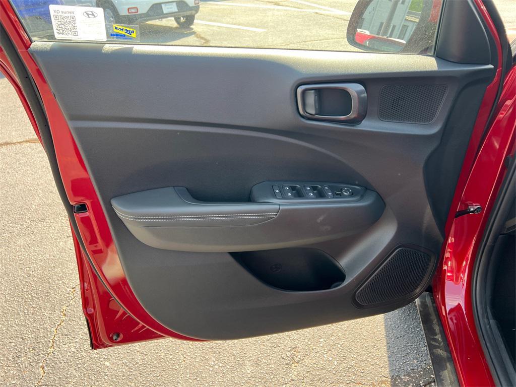 new 2025 Hyundai Venue car, priced at $24,670