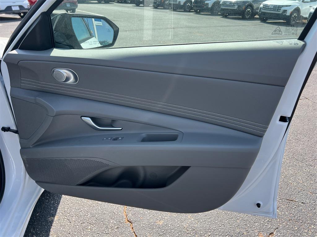 new 2025 Hyundai ELANTRA HEV car, priced at $23,991