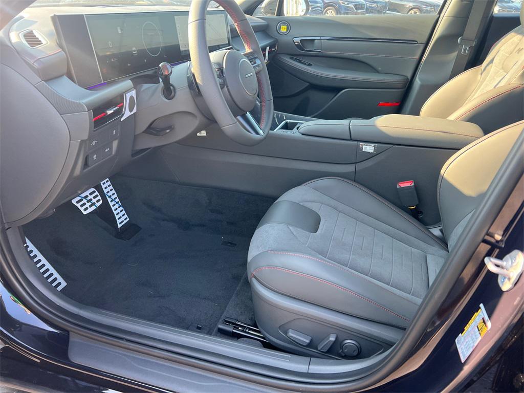 new 2025 Hyundai Sonata car, priced at $33,987