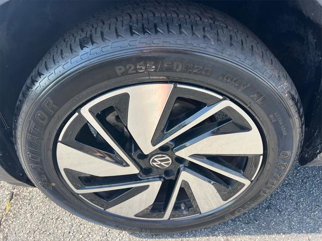 used 2024 Volkswagen Atlas car, priced at $33,995