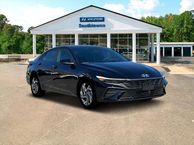 new 2025 Hyundai Elantra car, priced at $27,255