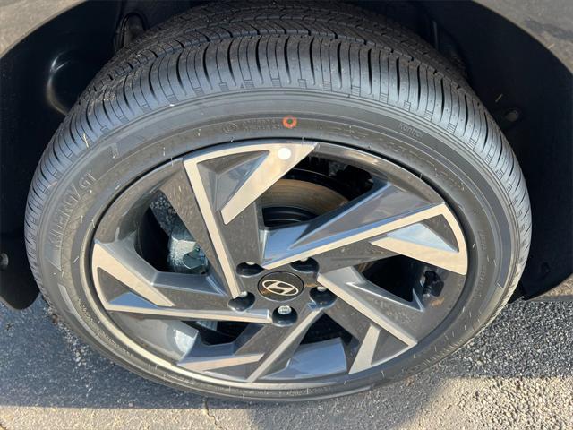 new 2025 Hyundai Elantra car, priced at $26,255