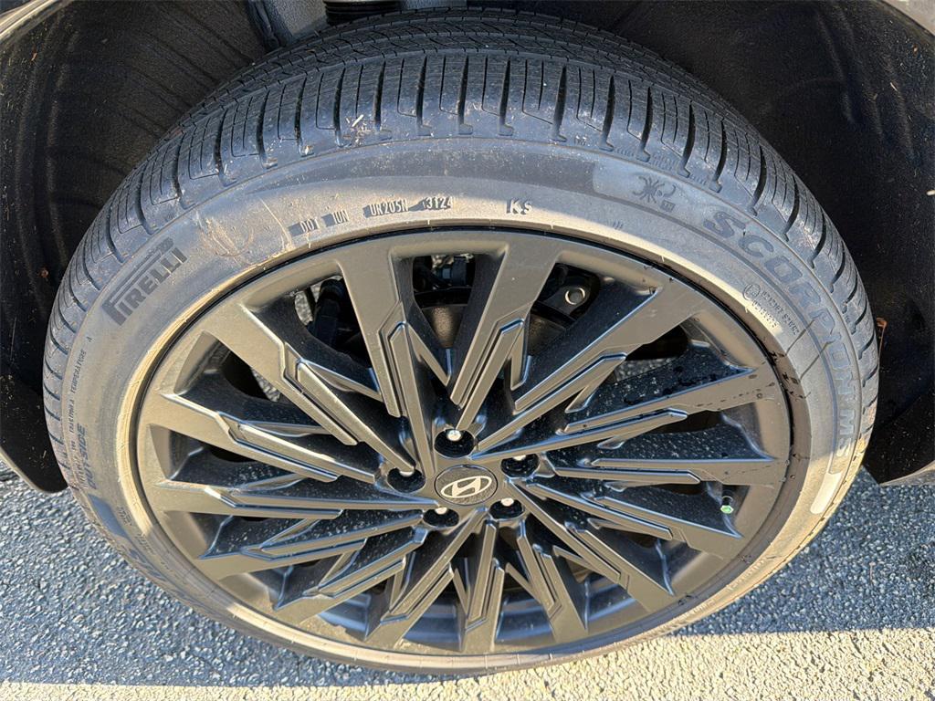 new 2025 Hyundai Santa Fe car, priced at $43,100