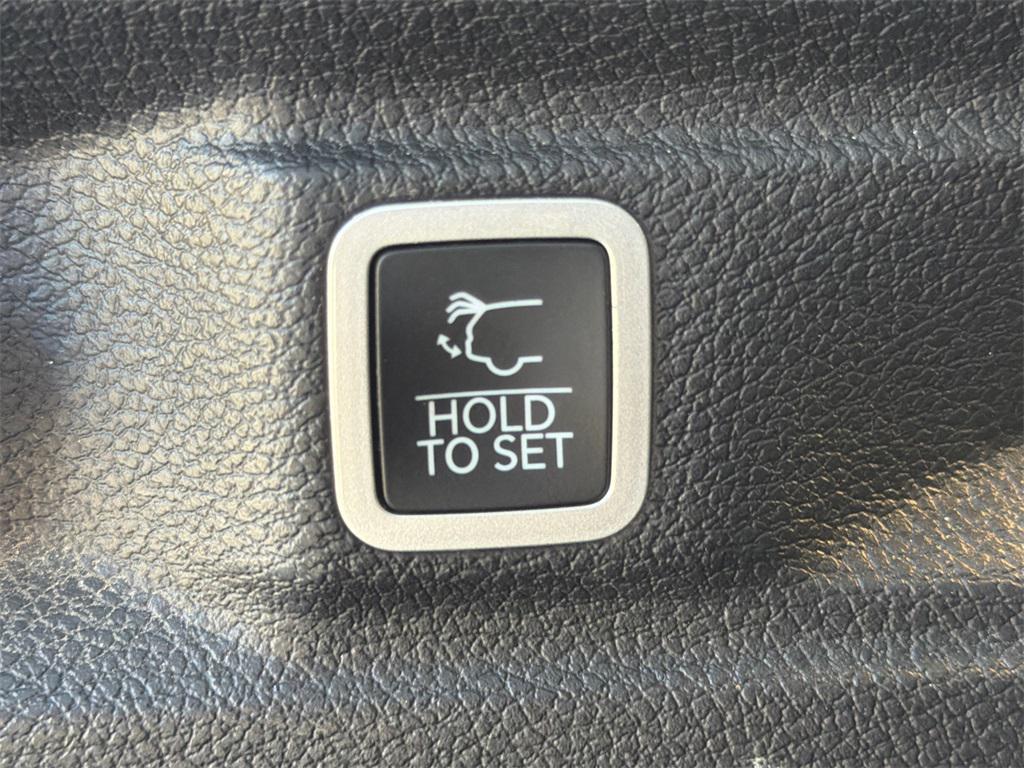 used 2021 Jeep Grand Cherokee L car, priced at $29,991