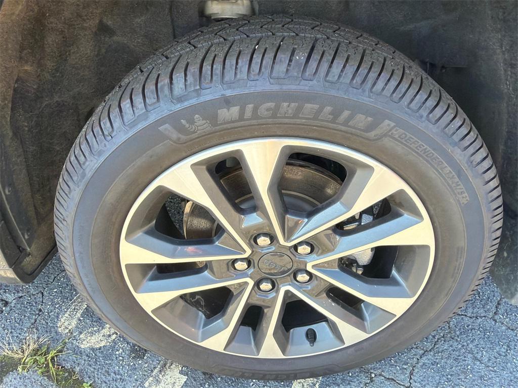 used 2021 Jeep Grand Cherokee L car, priced at $29,991