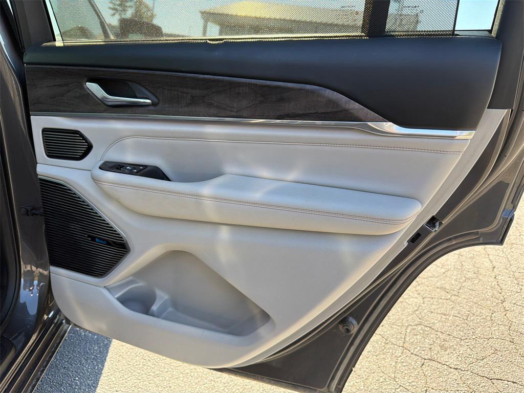 used 2021 Jeep Grand Cherokee L car, priced at $29,991