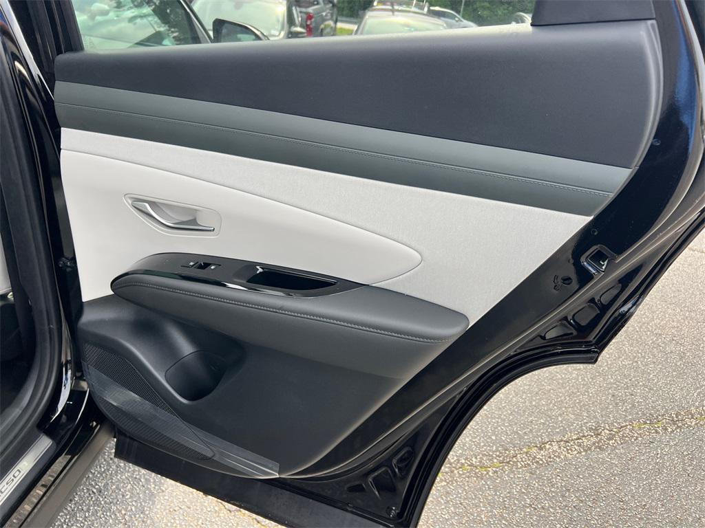 new 2025 Hyundai TUCSON Hybrid car, priced at $41,350
