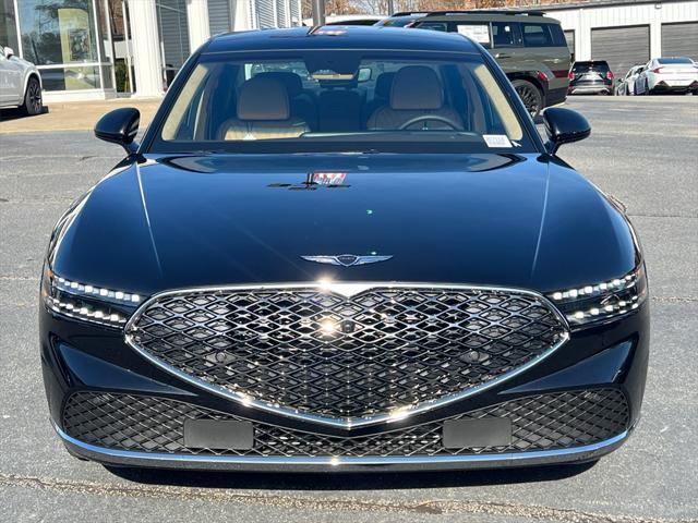 new 2025 Genesis G90 car, priced at $90,787