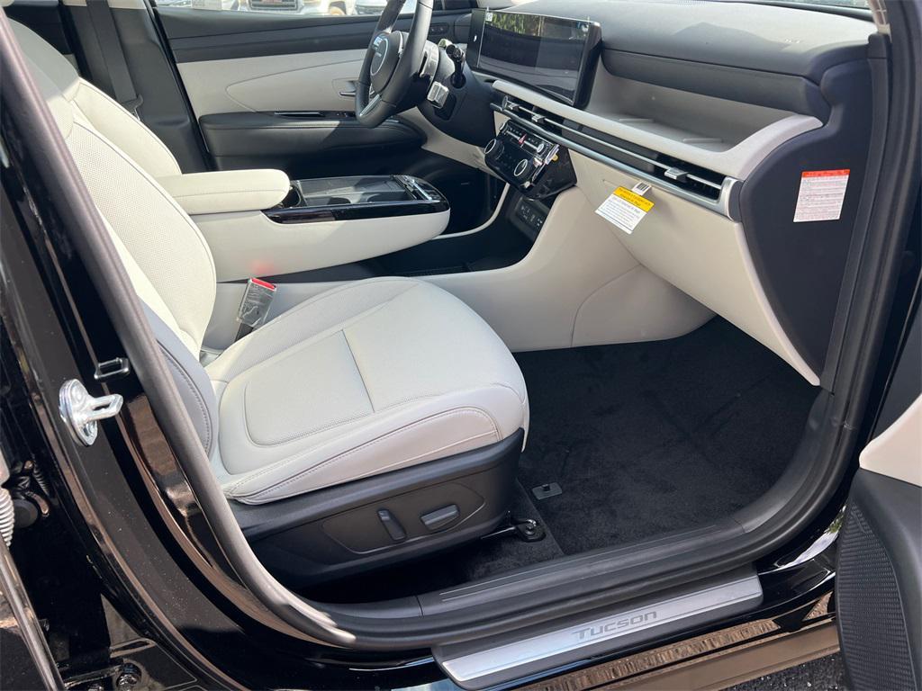 new 2025 Hyundai TUCSON Hybrid car, priced at $41,350