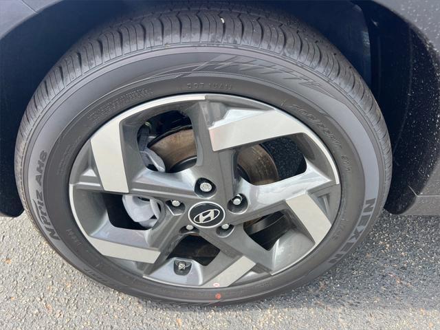 new 2025 Hyundai Venue car, priced at $24,085