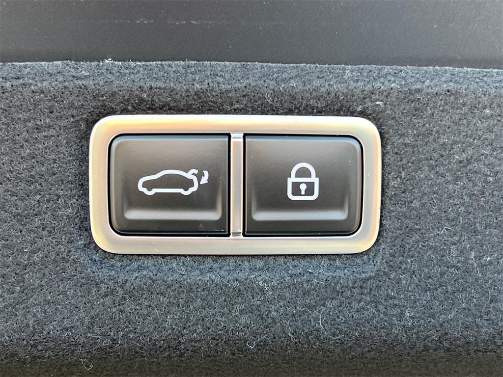 new 2025 Hyundai Sonata Hybrid car, priced at $36,005