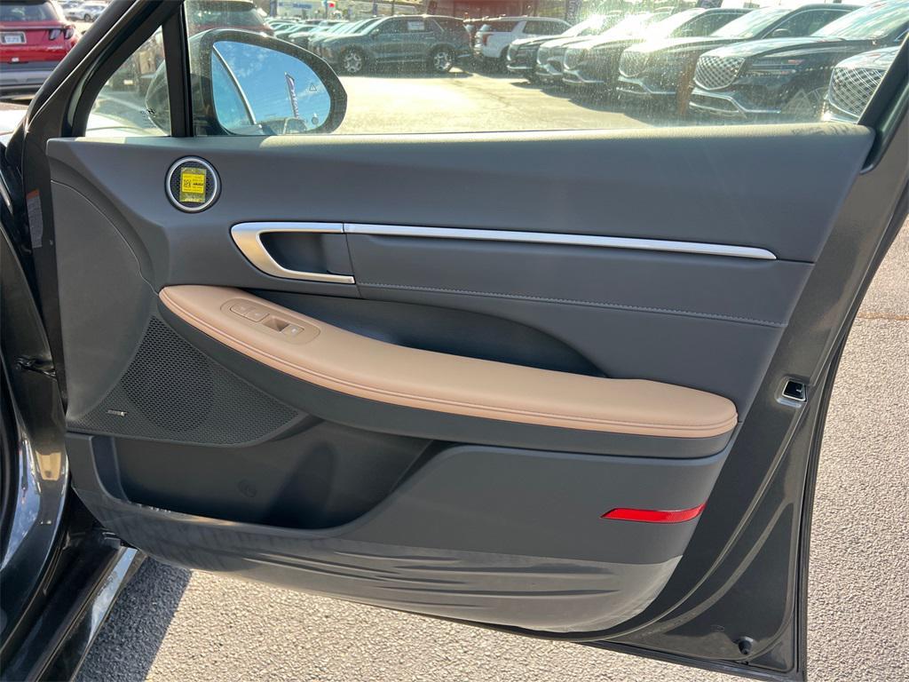 new 2025 Hyundai Sonata Hybrid car, priced at $36,005