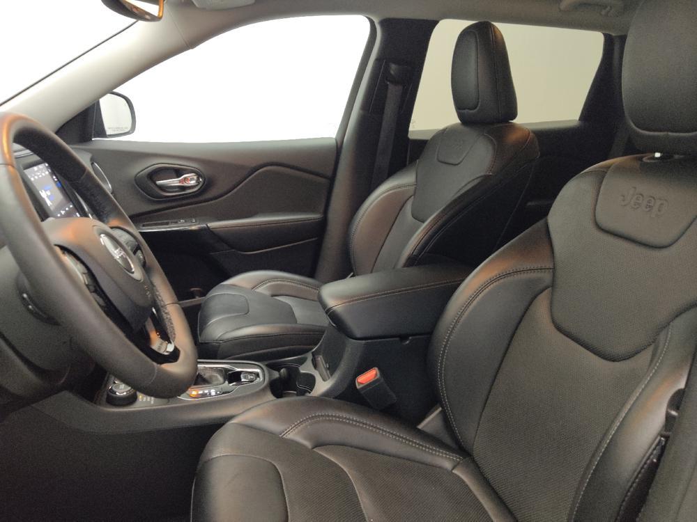 used 2023 Jeep Cherokee car, priced at $23,595
