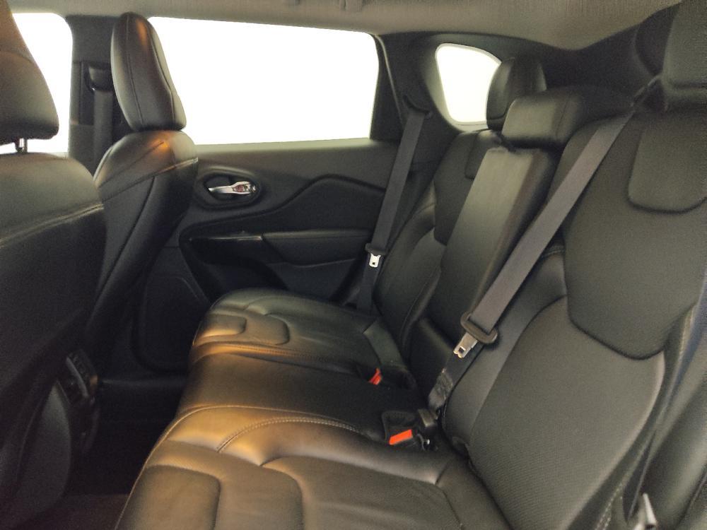 used 2023 Jeep Cherokee car, priced at $23,595