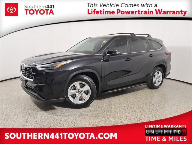 used 2023 Toyota Highlander car, priced at $31,377