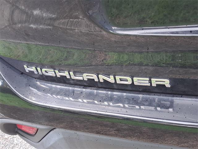 used 2023 Toyota Highlander car, priced at $32,777