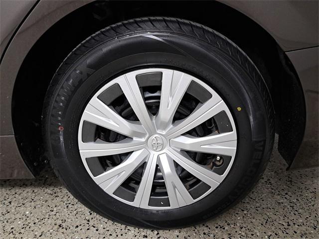 used 2019 Toyota Camry Hybrid car, priced at $16,599