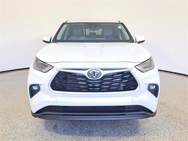 used 2023 Toyota Highlander car, priced at $29,377