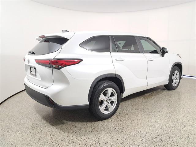 used 2023 Toyota Highlander car, priced at $29,377