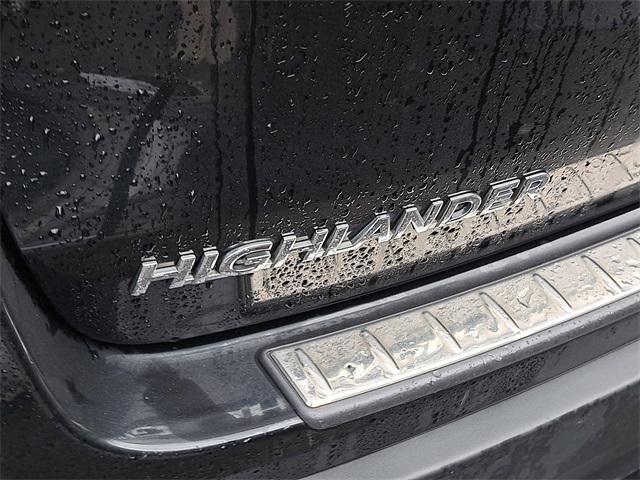 used 2017 Toyota Highlander car, priced at $21,999