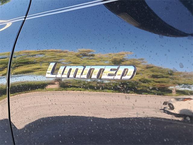 used 2013 Toyota Highlander car, priced at $15,377