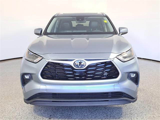 used 2022 Toyota Highlander car, priced at $30,777