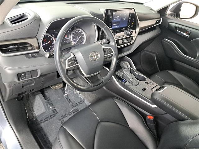 used 2022 Toyota Highlander car, priced at $30,777