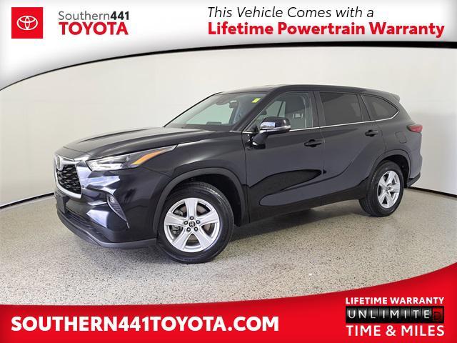 used 2023 Toyota Highlander car, priced at $28,999