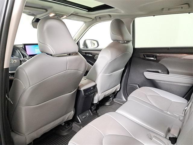 used 2023 Toyota Highlander car, priced at $34,377