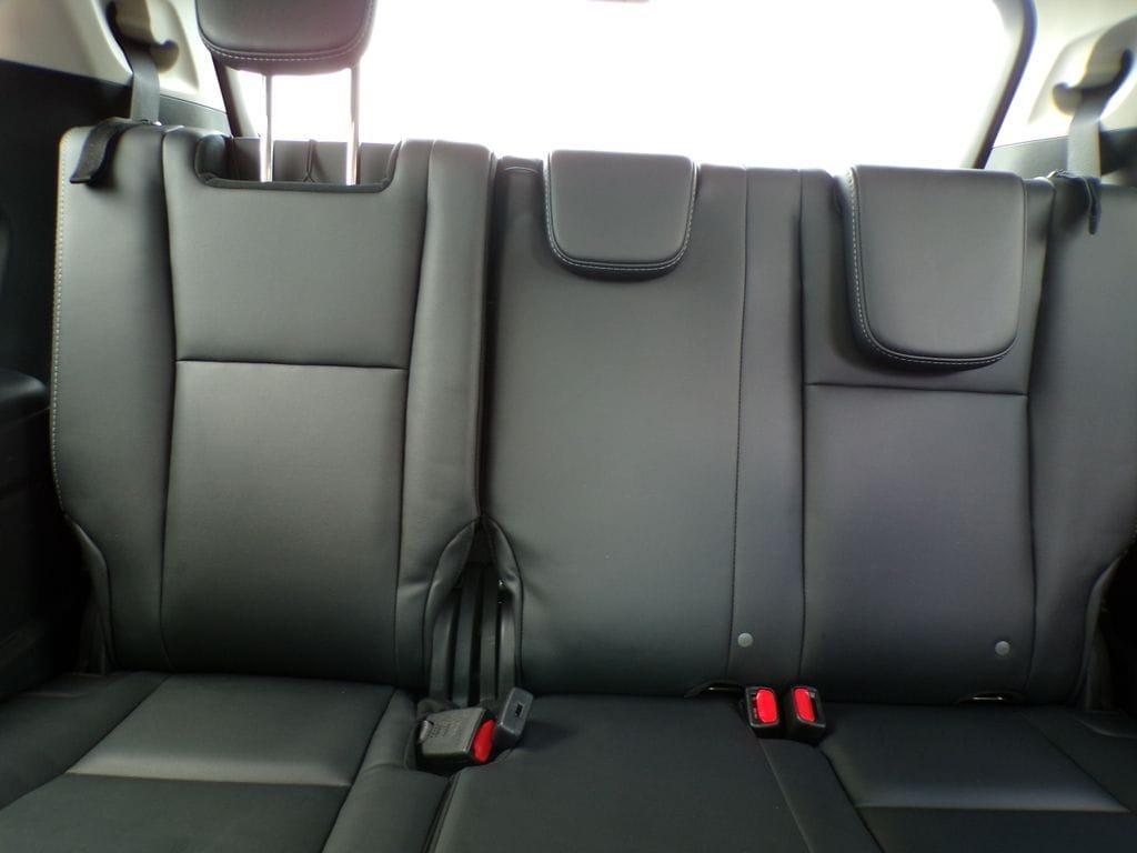 used 2024 Subaru Ascent car, priced at $43,086