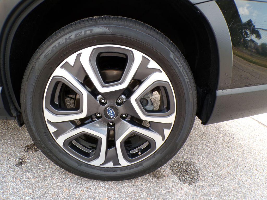 used 2024 Subaru Ascent car, priced at $43,086