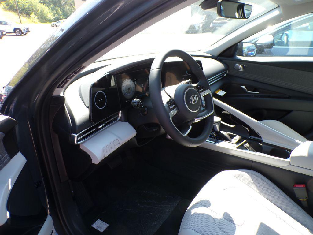 new 2025 Hyundai Elantra car, priced at $26,504