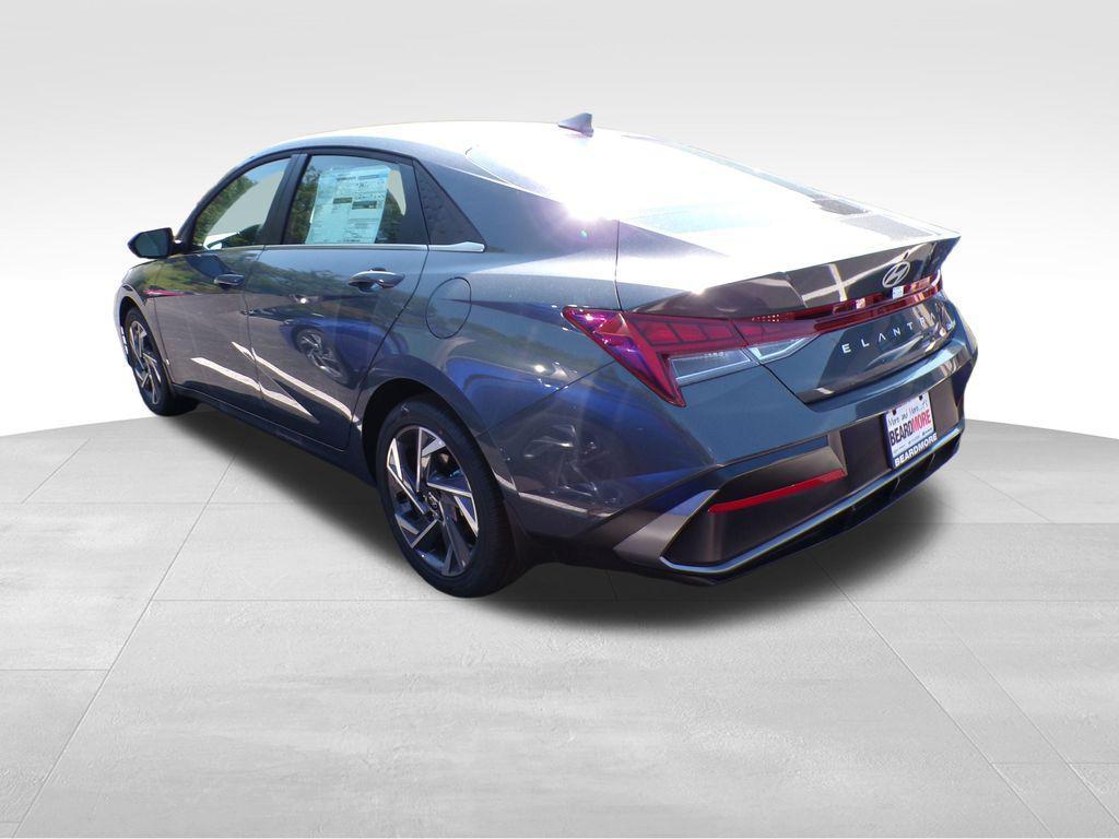 new 2025 Hyundai Elantra car, priced at $26,504