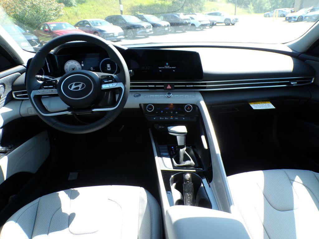 new 2025 Hyundai Elantra car, priced at $26,504