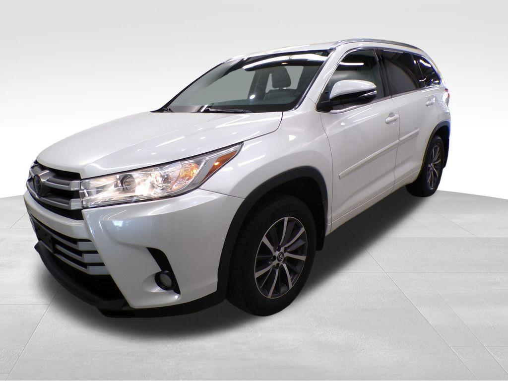 used 2017 Toyota Highlander car, priced at $20,284