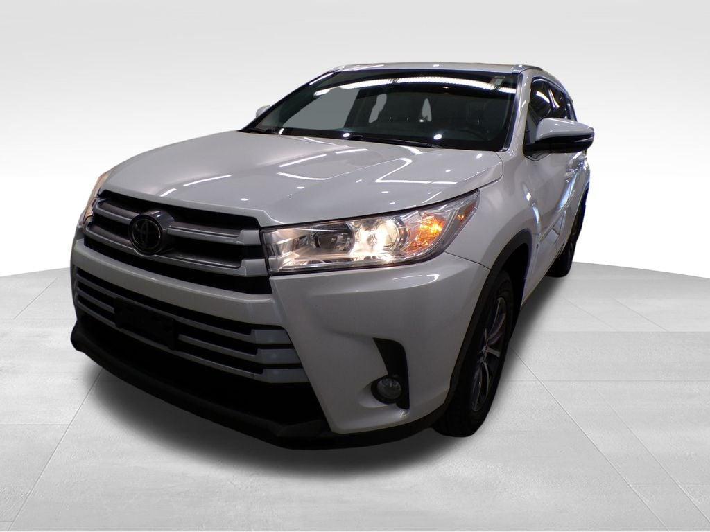 used 2017 Toyota Highlander car, priced at $20,284