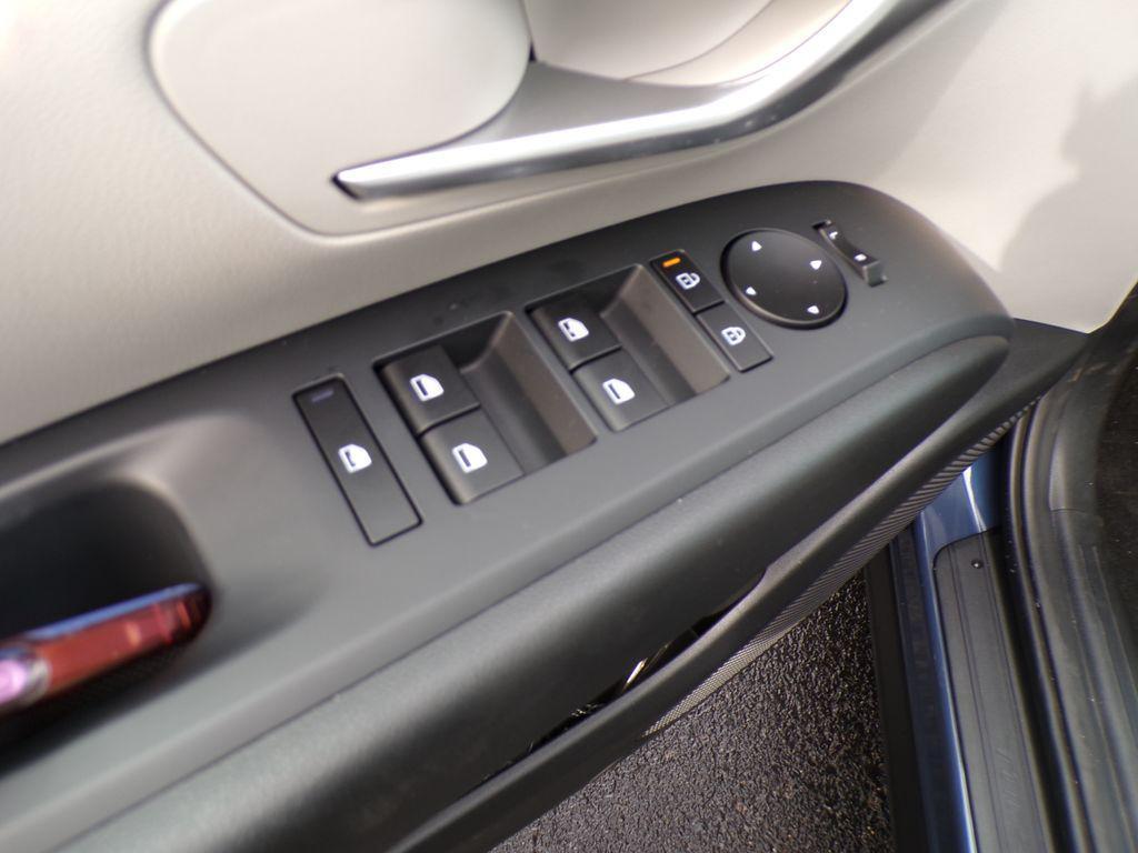 new 2025 Hyundai Tucson car, priced at $29,913