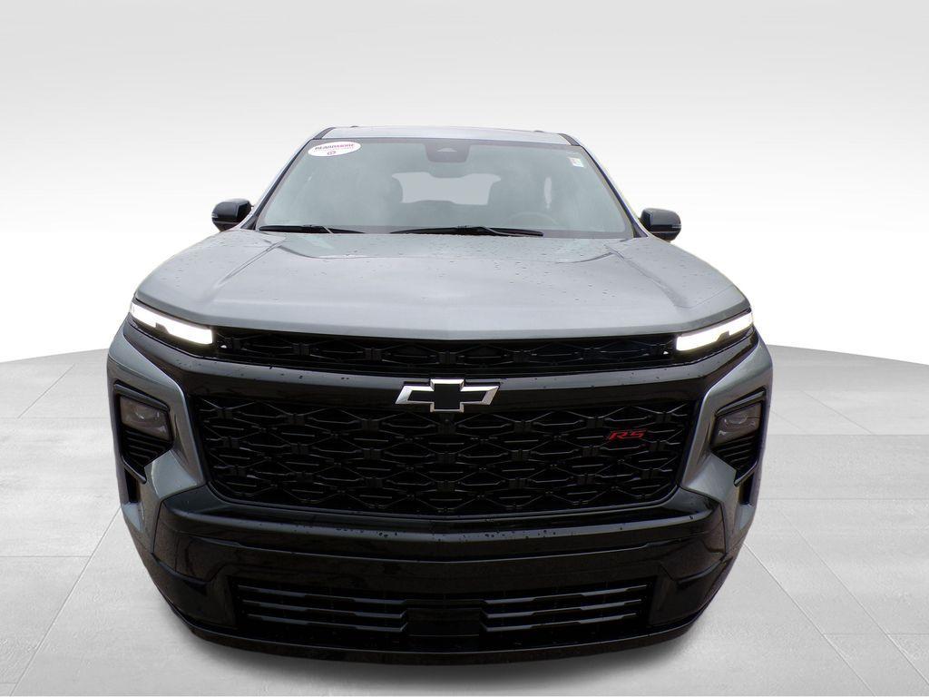 used 2024 Chevrolet Traverse car, priced at $55,051