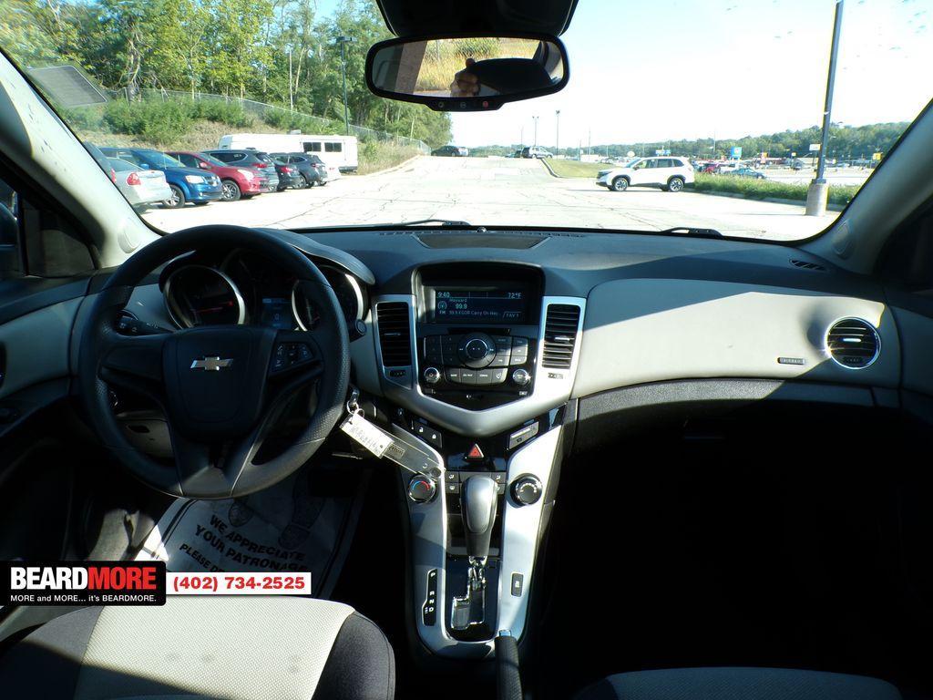 used 2014 Chevrolet Cruze car, priced at $9,289