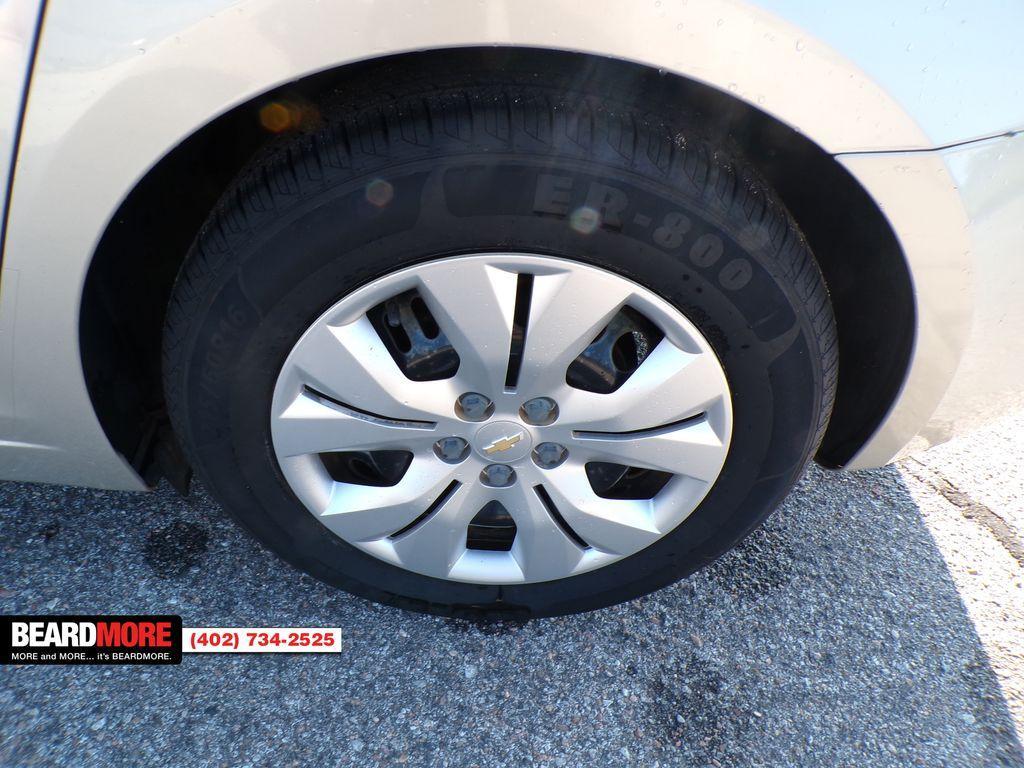 used 2014 Chevrolet Cruze car, priced at $9,289